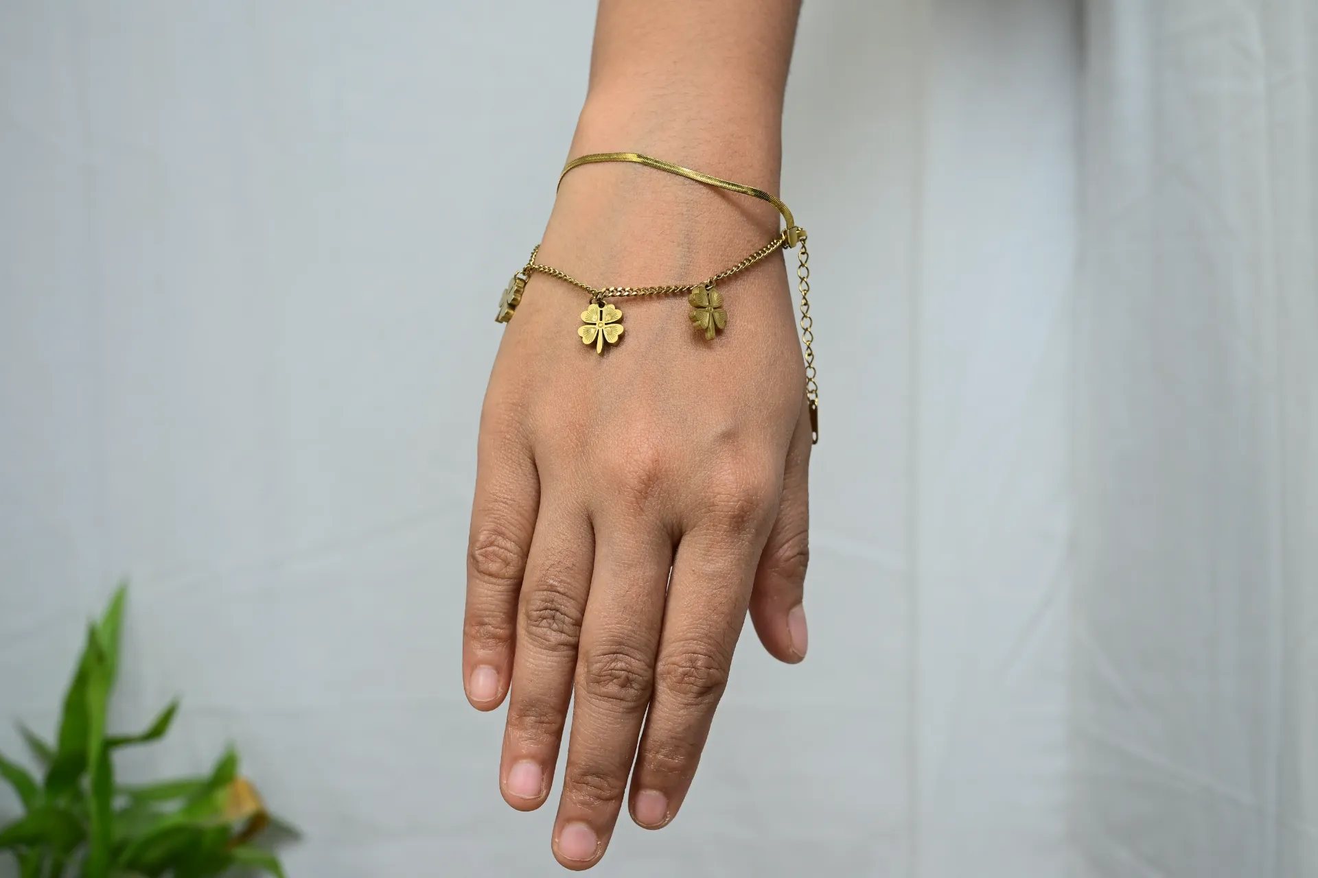 Gold-Plated Floral Charm Necklace for Women | Elegant Layered Chain with Clover Flower Charms