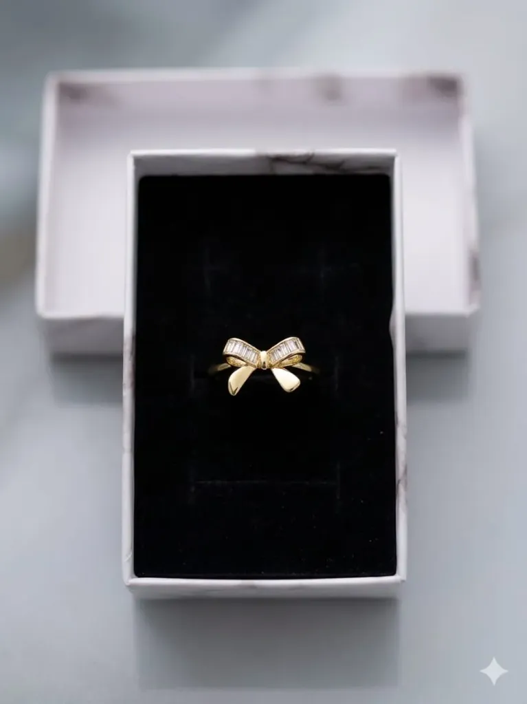 Bow Ring studded adjustable